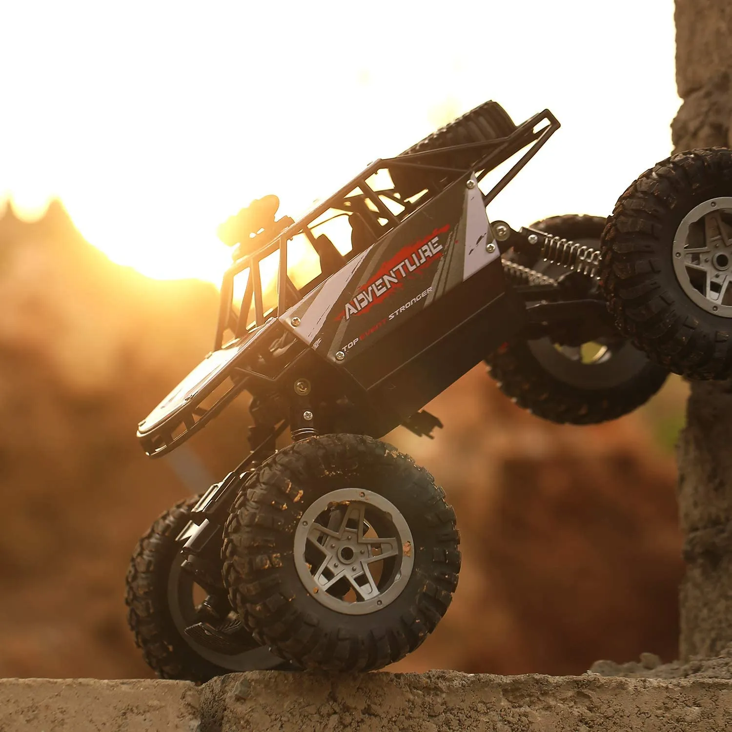 DEERC DE45 RC Car Remote Control 1:16 Scale 4WD Off Road Monster Truck 2 Battery