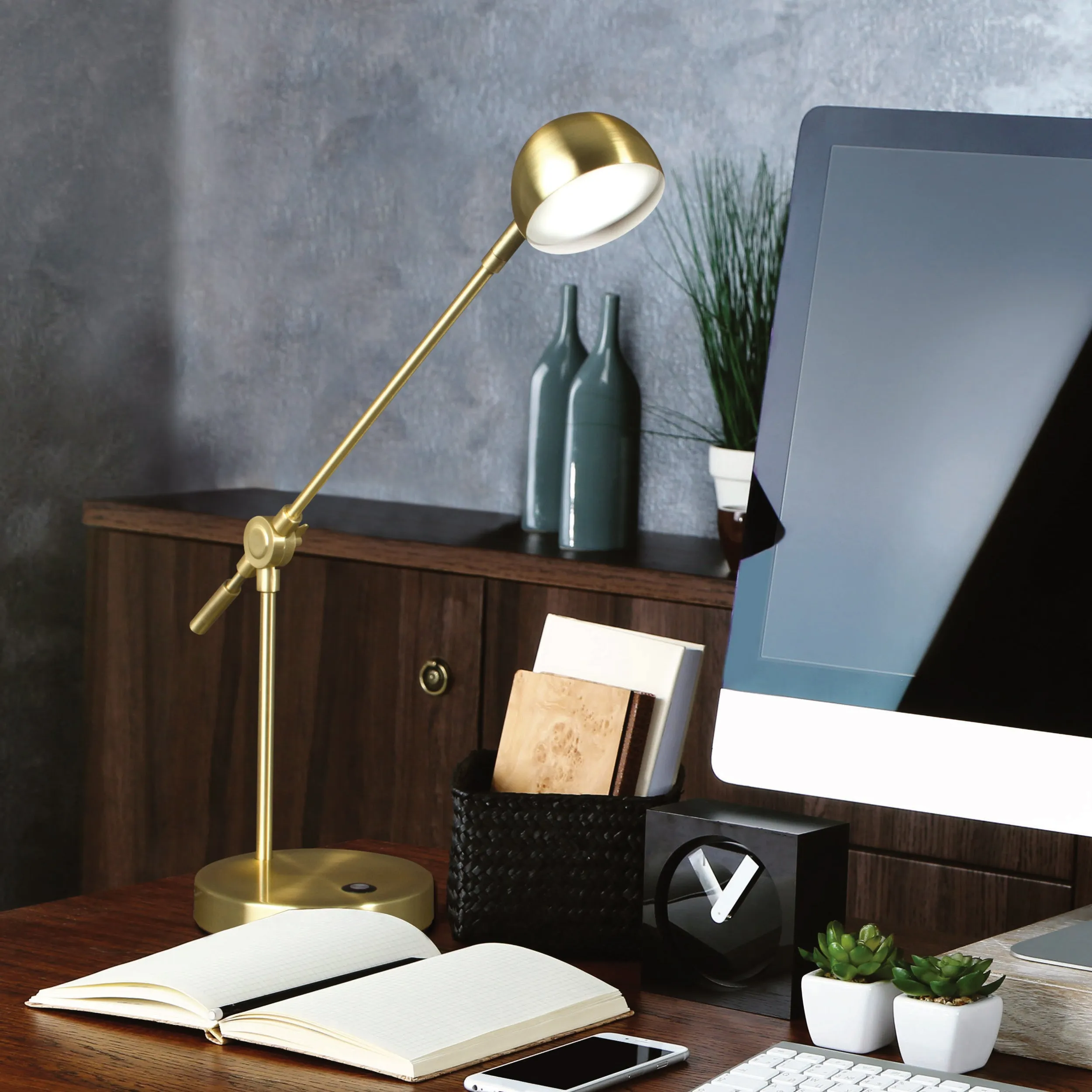 Direct LED Desk Lamp