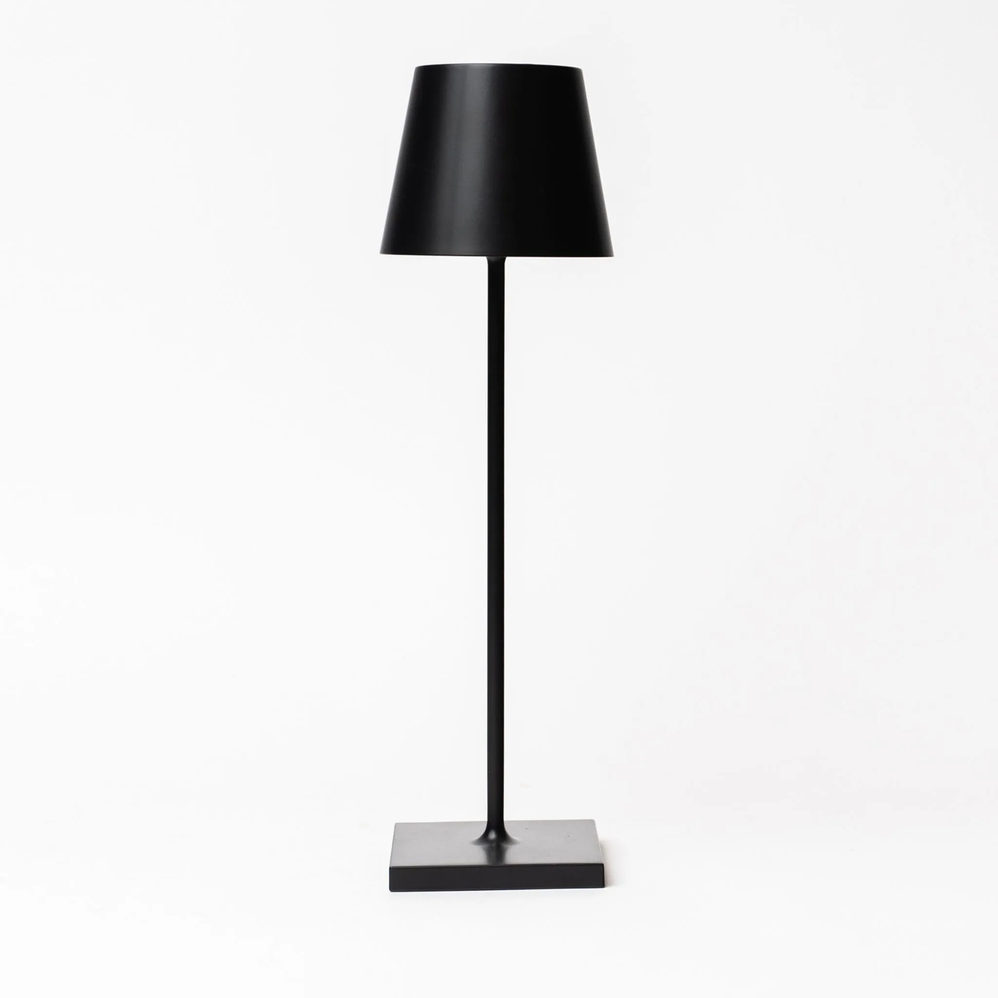 Poldina Pro Table Lamp in Black