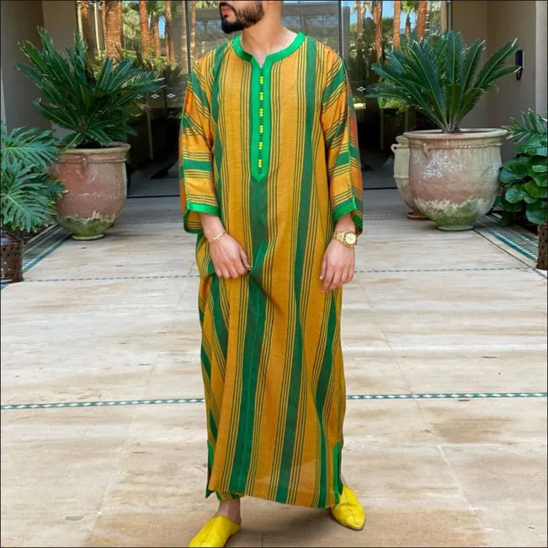 Saudi Arabian Ethnic Style Loose Striped Robe for Ultimate Comfort