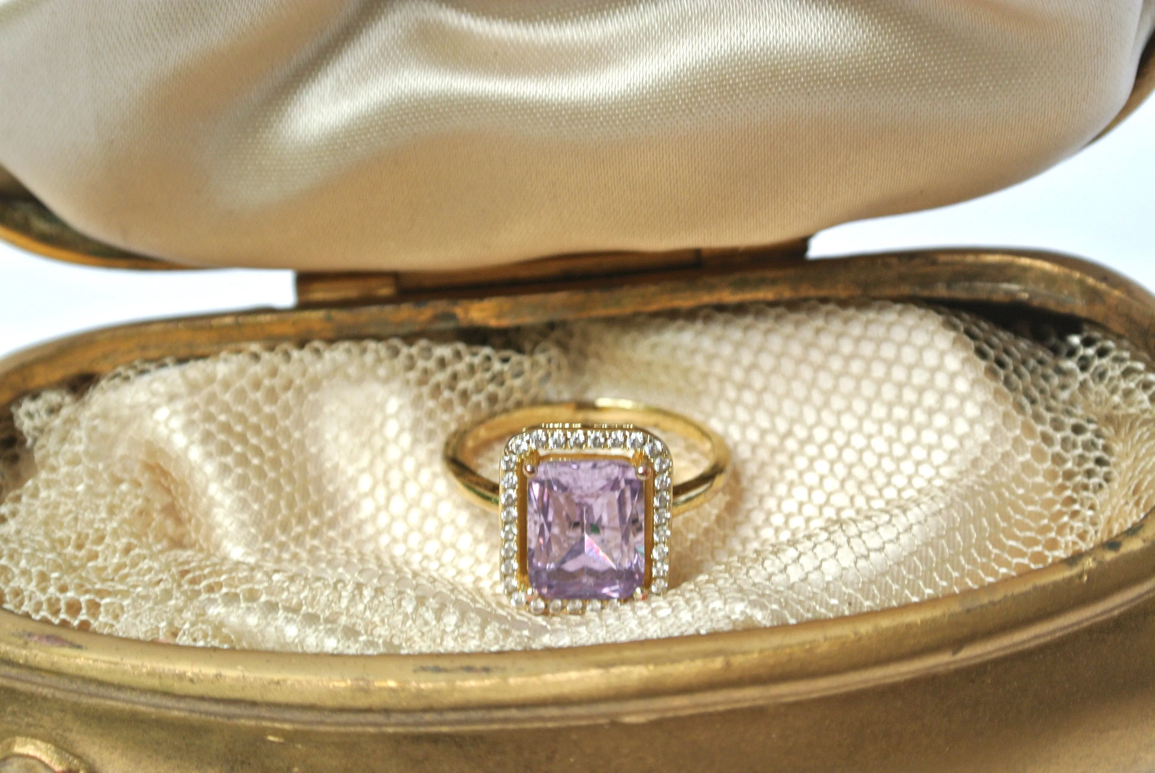 The Biltmore Ring Box (small)