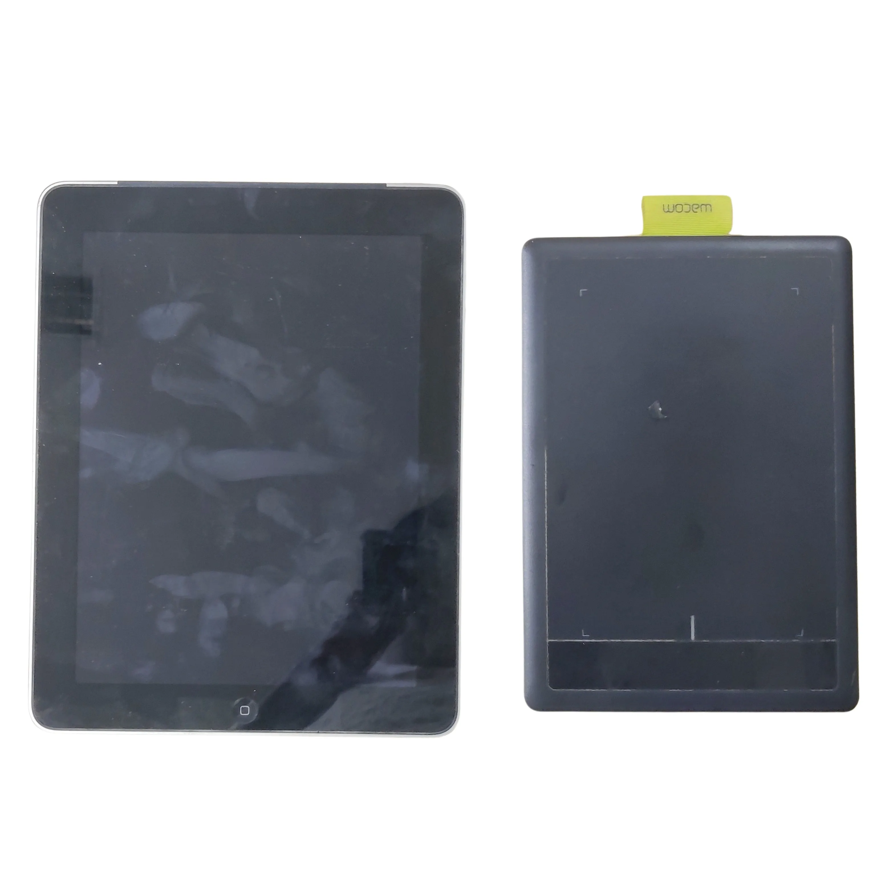 Used Combo of 2 Dead Apple iPad & One by WACOM CTL Tablets